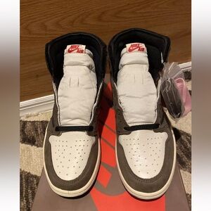 Jordan 1 Retro High OG x Travis Scott Mocha 2019 CD4487-100 Size 10 Authentic